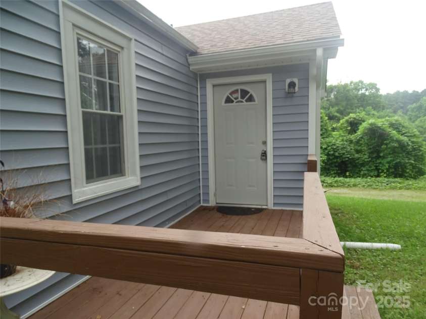 1865 Old Highway 64 Road, Lexington, NC 27292.  MLS# CAR4259772, YatesRealty ID 21517. 