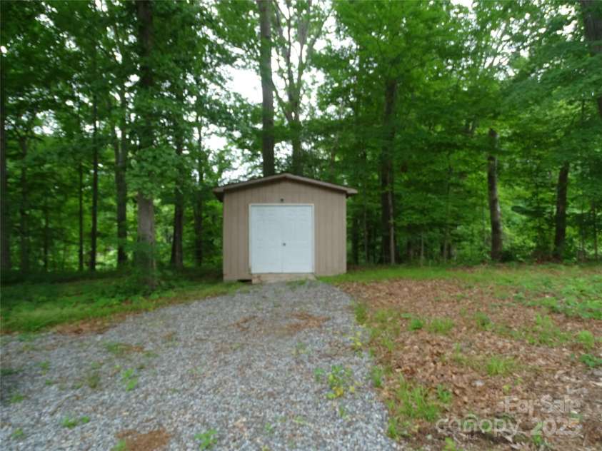 1865 Old Highway 64 Road, Lexington, NC 27292.  MLS# CAR4259772, YatesRealty ID 21517. 