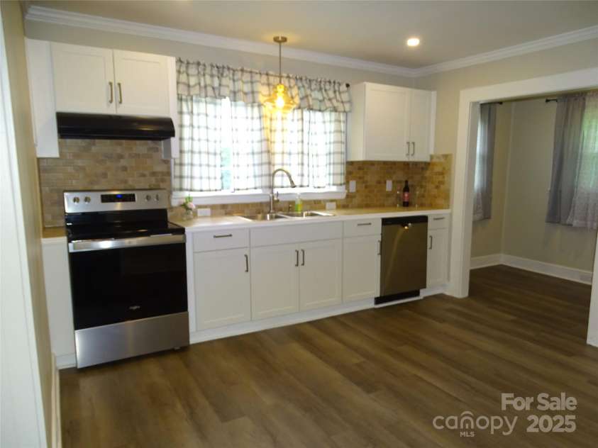 1865 Old Highway 64 Road, Lexington, NC 27292.  MLS# CAR4259772, YatesRealty ID 21517. 