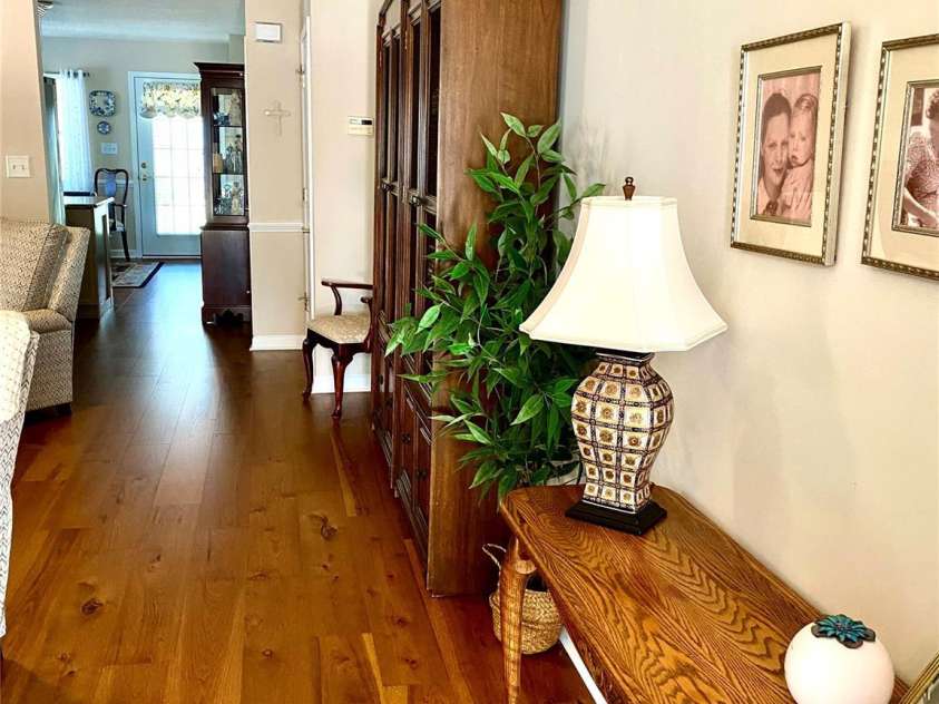 101 Keswick Lane, Mooresville, NC 28117.  MLS# CAR4317962, YatesRealty ID 21518. Foyer area.