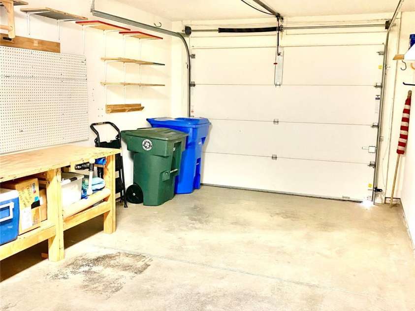 101 Keswick Lane, Mooresville, NC 28117.  MLS# CAR4317962, YatesRealty ID 21518. One-Car Attached Garage.