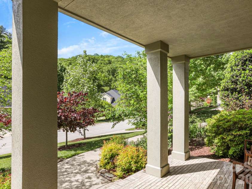 405 Mistletoe Trail, Hendersonville, NC 28791.  MLS# CAR4349682, YatesRealty ID 21518. Sit a spell and relax
