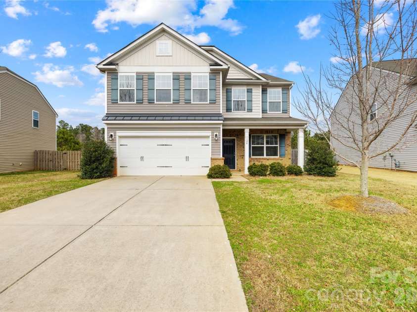 124 Tasman Drive, Mount Holly, NC 28120.  MLS# CAR4353970, YatesRealty ID 21519. 
