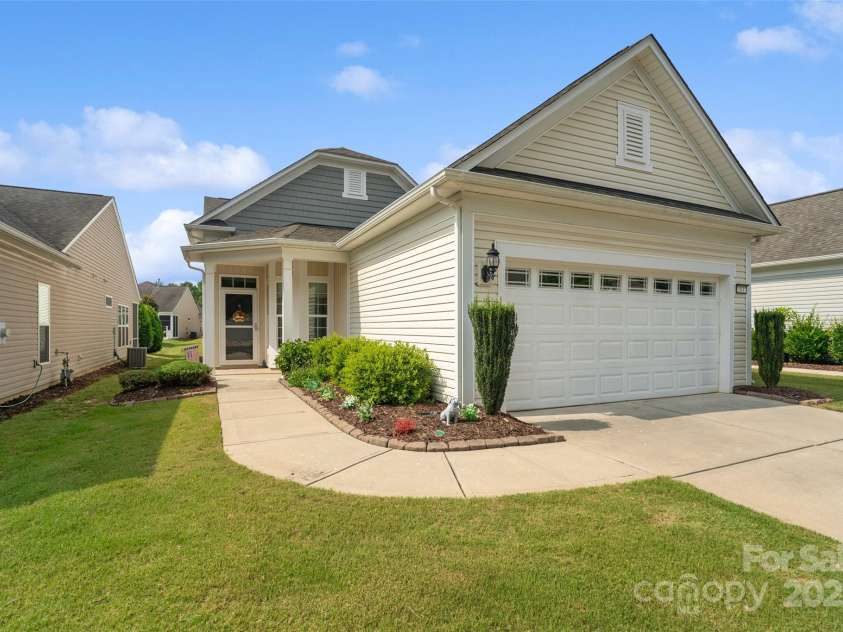 23117 Whimbrel Circle, Fort Mill, SC 29707.  MLS# CAR4267079, YatesRealty ID 21519. 