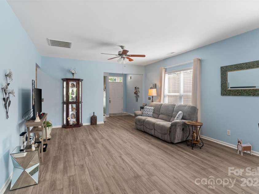 23117 Whimbrel Circle, Fort Mill, SC 29707.  MLS# CAR4267079, YatesRealty ID 21519. 