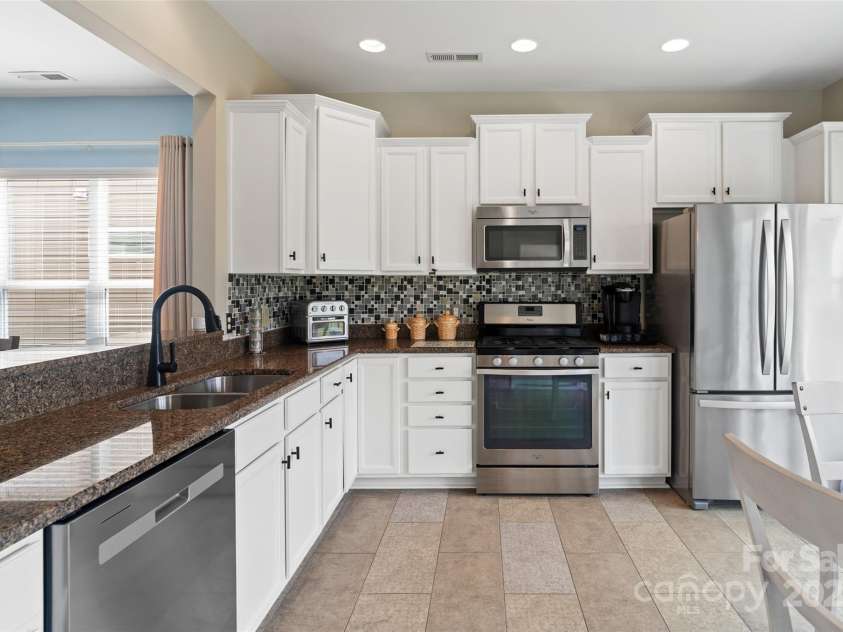 23117 Whimbrel Circle, Fort Mill, SC 29707.  MLS# CAR4267079, YatesRealty ID 21519. 