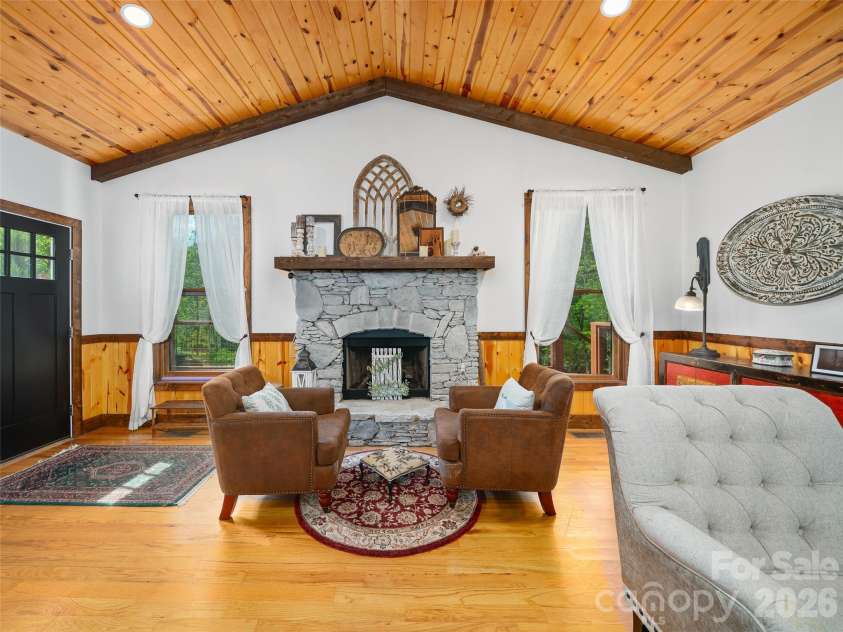 101 Waterwheel Drive, Green Mountain, NC 28740.  MLS# CAR4381594, YatesRealty ID 21520. 
