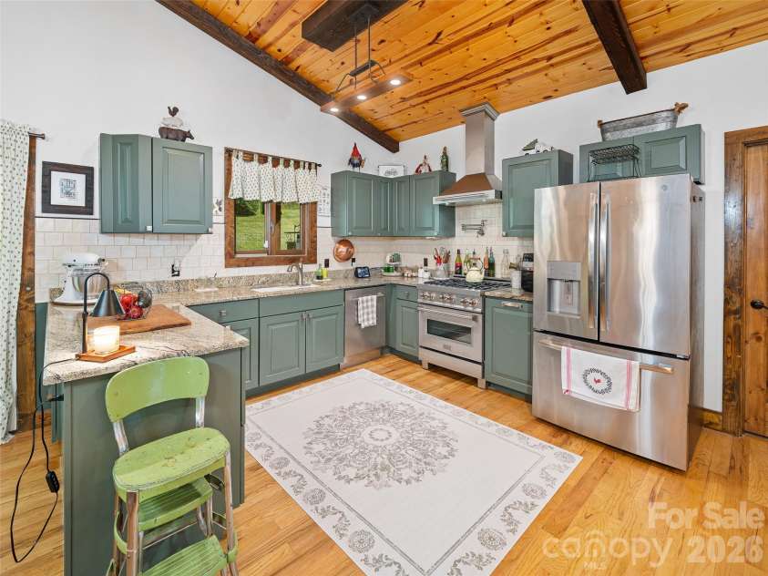 101 Waterwheel Drive, Green Mountain, NC 28740.  MLS# CAR4381594, YatesRealty ID 21520. 
