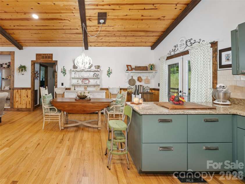 101 Waterwheel Drive, Green Mountain, NC 28740.  MLS# CAR4381594, YatesRealty ID 21520. 