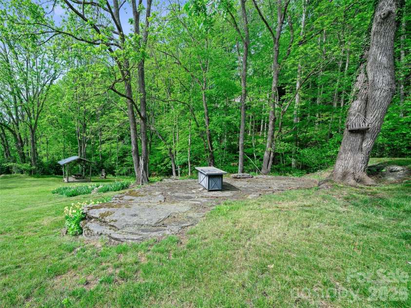 101 Waterwheel Drive, Green Mountain, NC 28740.  MLS# CAR4381594, YatesRealty ID 21520. 