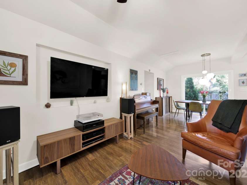 2314 Wolfe Street, Charlotte, NC 28205.  MLS# CAR4274338, YatesRealty ID 21520. 