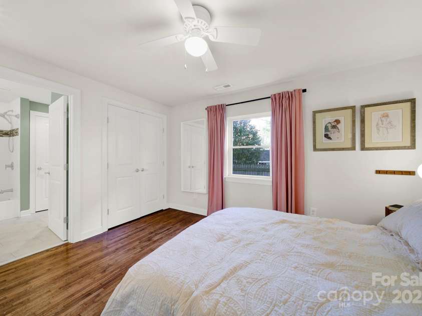 2314 Wolfe Street, Charlotte, NC 28205.  MLS# CAR4274338, YatesRealty ID 21520. Primary Bedroom