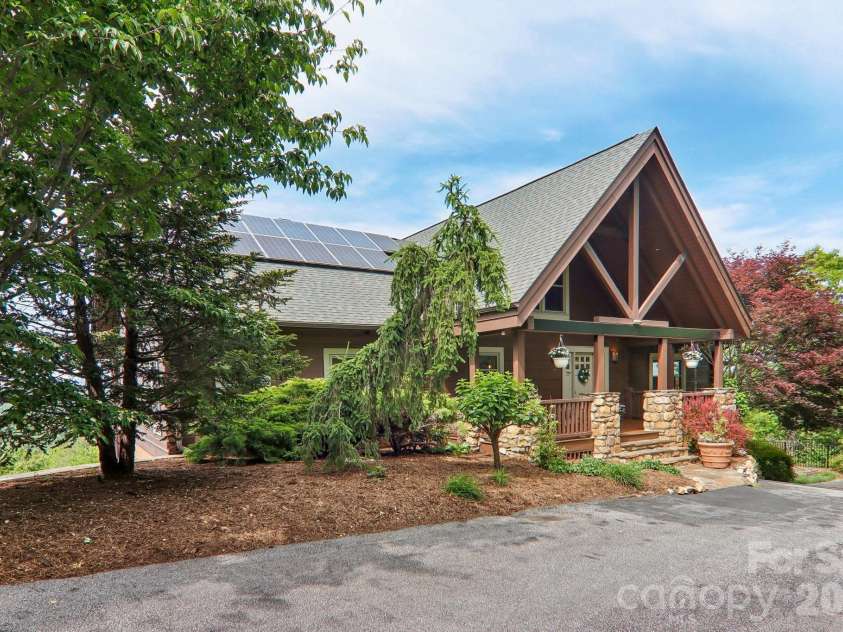 1072 Corsica Lane, Saluda, NC 28773.  MLS# CAR4368192, YatesRealty ID 21521. 