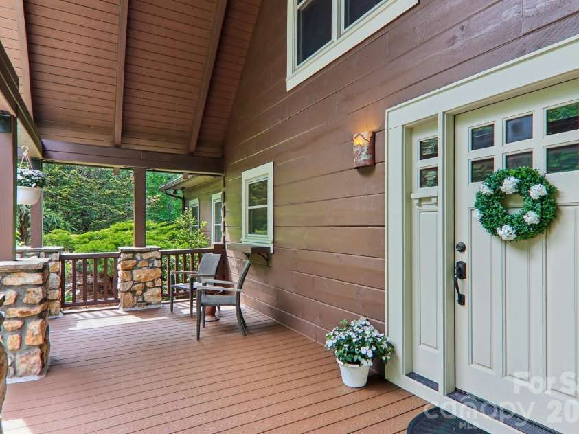 1072 Corsica Lane, Saluda, NC 28773.  MLS# CAR4368192, YatesRealty ID 21521. 