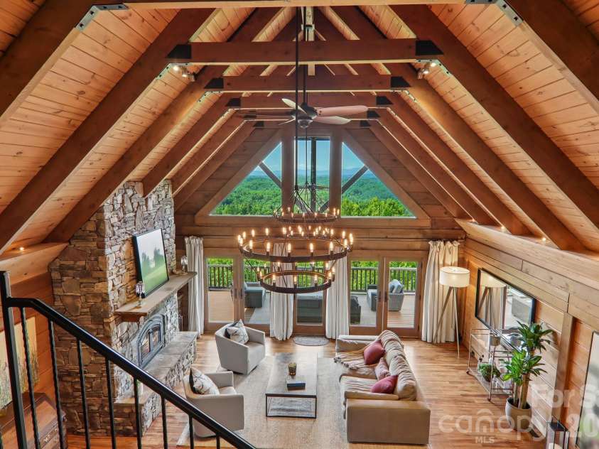 1072 Corsica Lane, Saluda, NC 28773.  MLS# CAR4368192, YatesRealty ID 21521. 