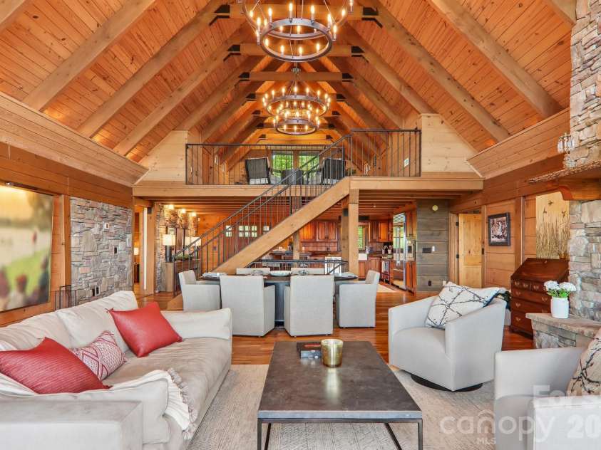 1072 Corsica Lane, Saluda, NC 28773.  MLS# CAR4368192, YatesRealty ID 21521. 
