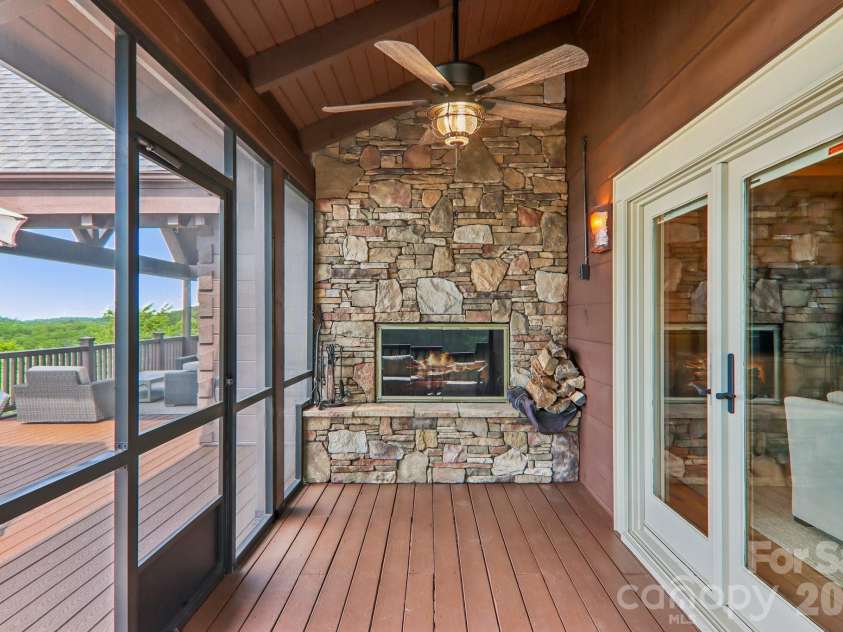 1072 Corsica Lane, Saluda, NC 28773.  MLS# CAR4368192, YatesRealty ID 21521. 