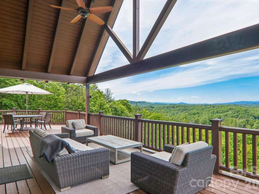1072 Corsica Lane, Saluda, NC 28773.  MLS# CAR4368192, YatesRealty ID 21521. 