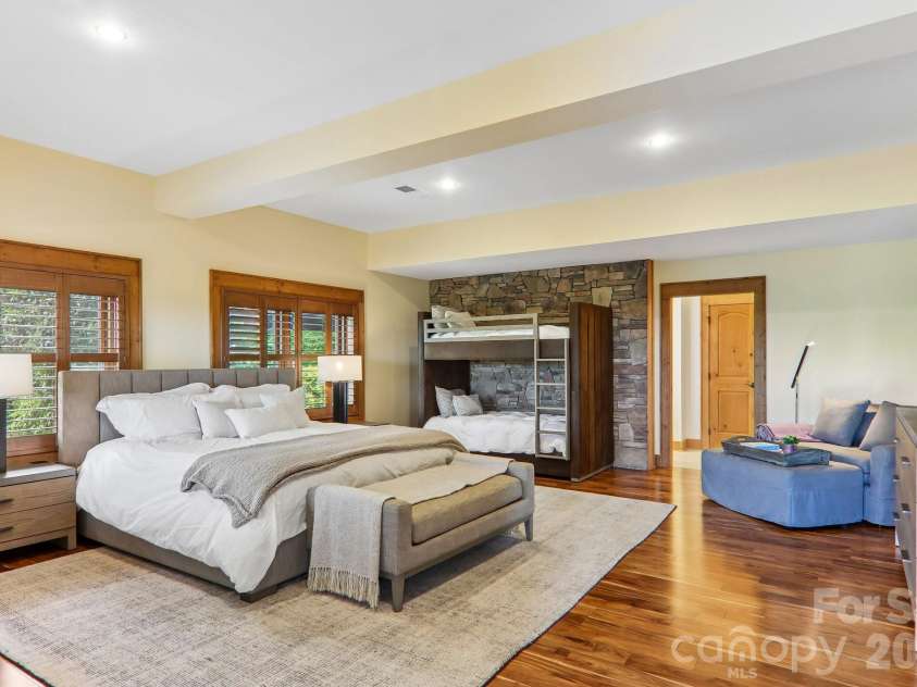 1072 Corsica Lane, Saluda, NC 28773.  MLS# CAR4368192, YatesRealty ID 21521. Lower Level Suite
