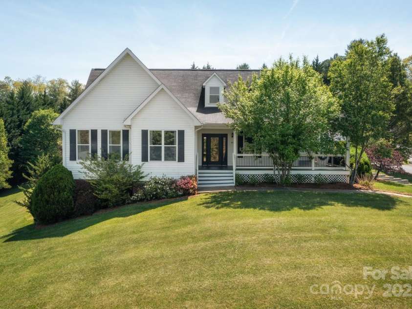 44 White Thorn Drive, Alexander, NC 28701.  MLS# CAR4253765, YatesRealty ID 21522. 44 White Thorn Dr