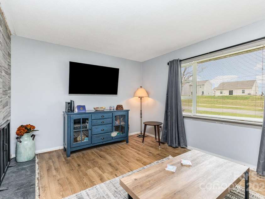 2210 Joes Lake Road, Shelby, NC 28152.  MLS# CAR4264749, YatesRealty ID 21523. 