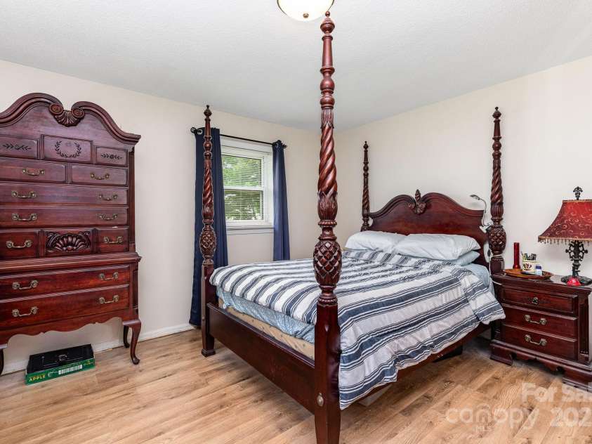 2210 Joes Lake Road, Shelby, NC 28152.  MLS# CAR4264749, YatesRealty ID 21523. 