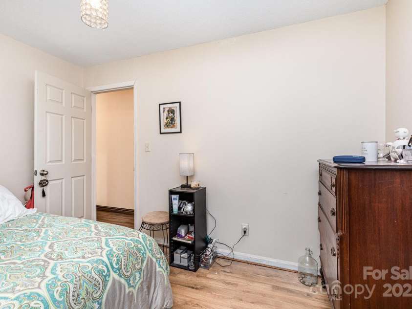 2210 Joes Lake Road, Shelby, NC 28152.  MLS# CAR4264749, YatesRealty ID 21523. 