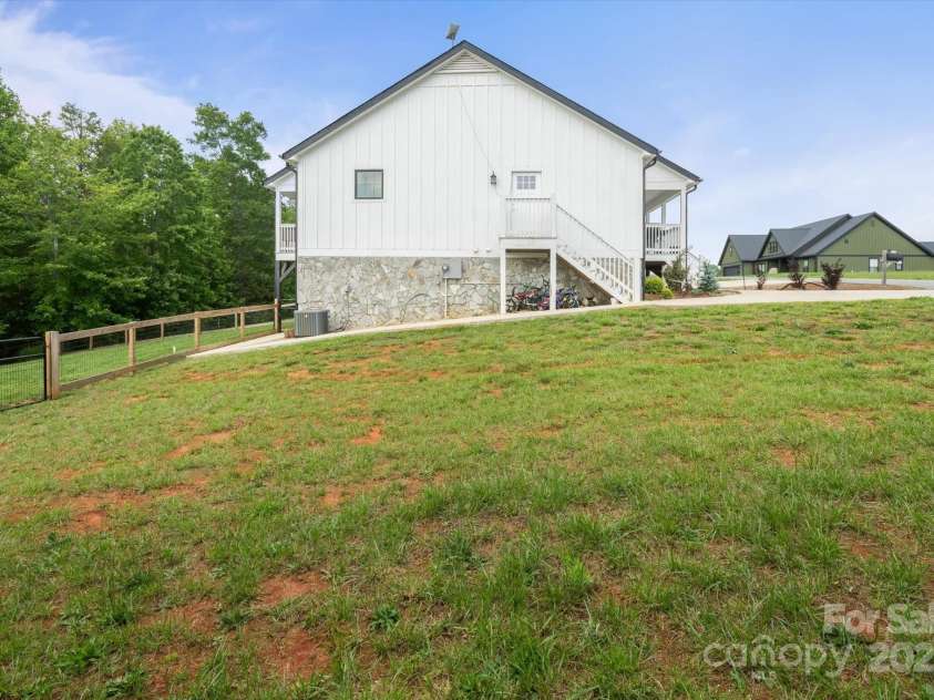 78 Grace Estates Drive, Marion, NC 28752.  MLS# CAR4258253, YatesRealty ID 21524. 