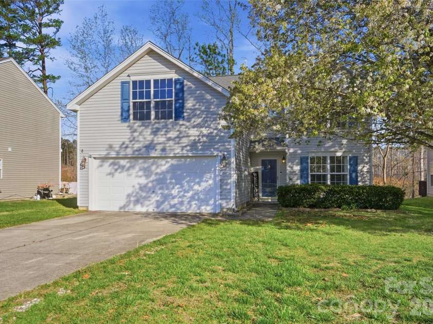 111 Austin Run Court, Kannapolis, NC 28083.  MLS# CAR4360430, YatesRealty ID 21525. 