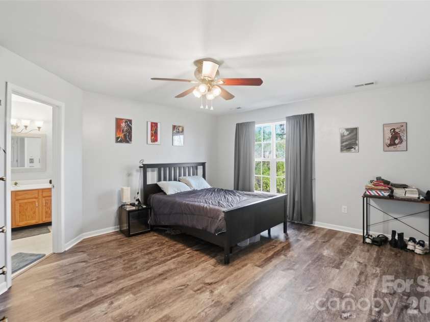 111 Austin Run Court, Kannapolis, NC 28083.  MLS# CAR4360430, YatesRealty ID 21525. 