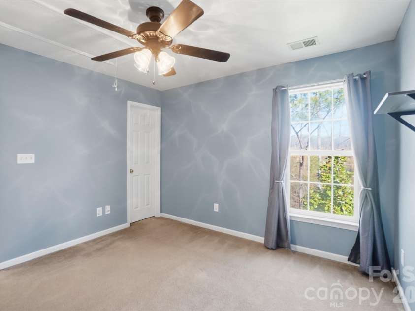 111 Austin Run Court, Kannapolis, NC 28083.  MLS# CAR4360430, YatesRealty ID 21525. 