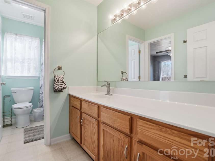 111 Austin Run Court, Kannapolis, NC 28083.  MLS# CAR4360430, YatesRealty ID 21525. 