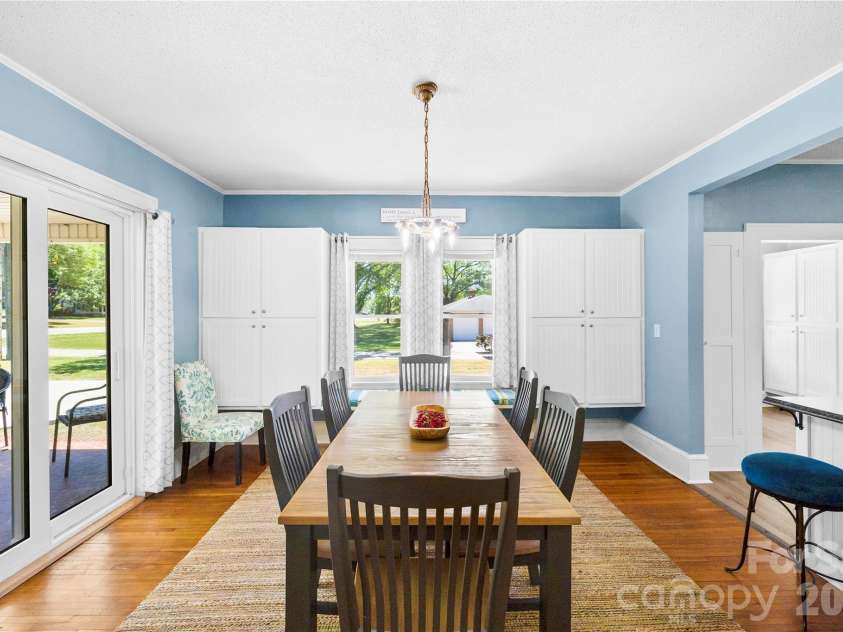 2030 South Point Road, Belmont, NC 28012.  MLS# CAR4374065, YatesRealty ID 21527. 