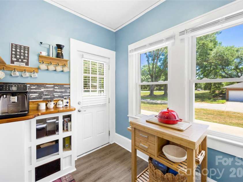 2030 South Point Road, Belmont, NC 28012.  MLS# CAR4374065, YatesRealty ID 21527. 