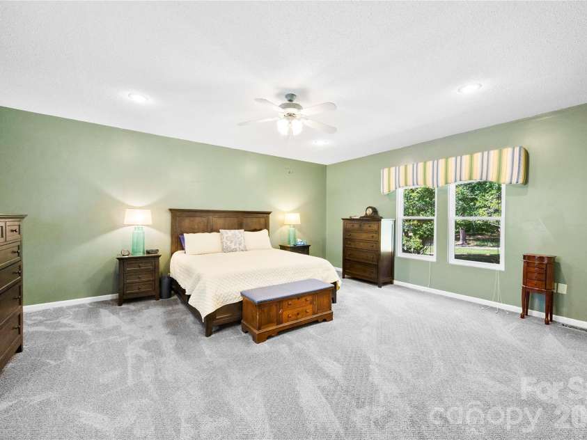 2030 South Point Road, Belmont, NC 28012.  MLS# CAR4374065, YatesRealty ID 21527. 
