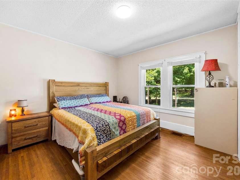 2030 South Point Road, Belmont, NC 28012.  MLS# CAR4374065, YatesRealty ID 21527. 