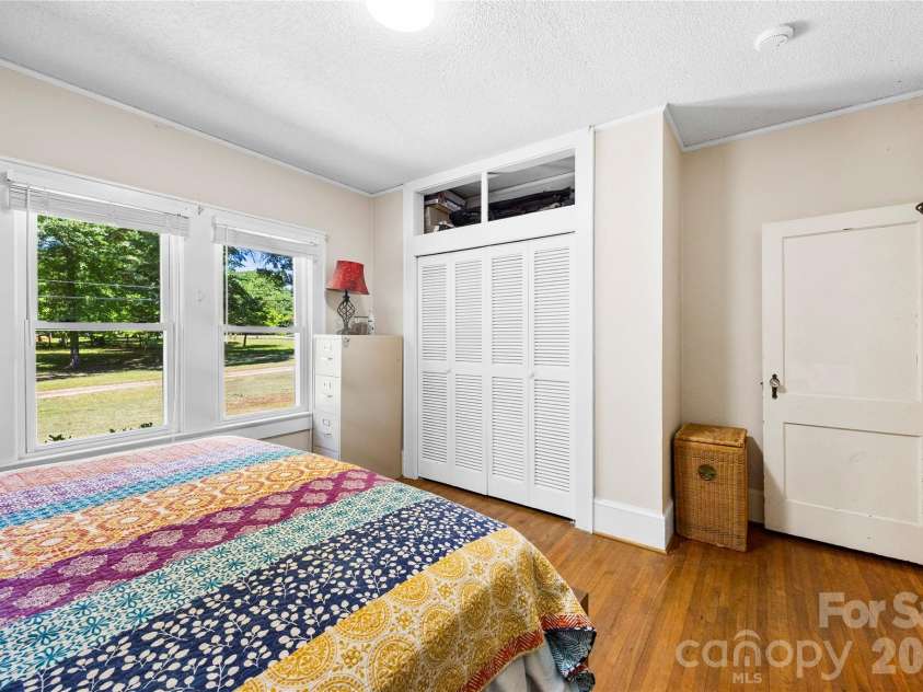 2030 South Point Road, Belmont, NC 28012.  MLS# CAR4374065, YatesRealty ID 21527. 
