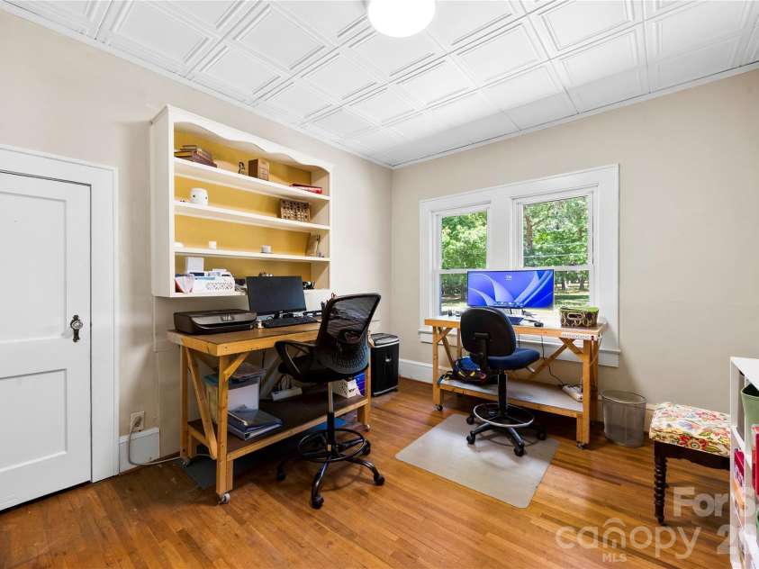 2030 South Point Road, Belmont, NC 28012.  MLS# CAR4374065, YatesRealty ID 21527. 