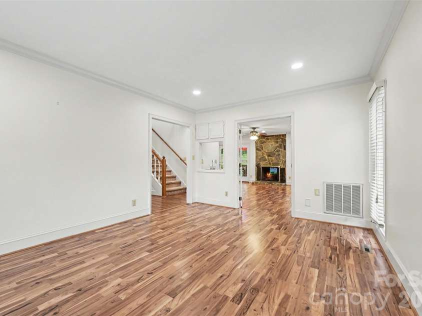 212 Rose Arbor Lane, Matthews, NC 28105.  MLS# CAR4374309, YatesRealty ID 21528. 