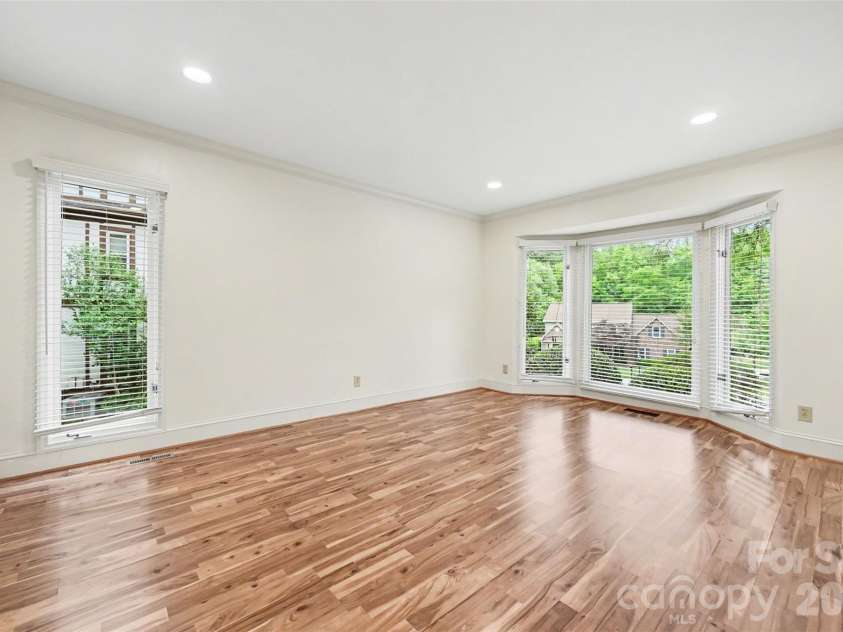 212 Rose Arbor Lane, Matthews, NC 28105.  MLS# CAR4374309, YatesRealty ID 21528. 