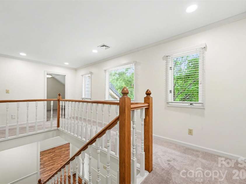 212 Rose Arbor Lane, Matthews, NC 28105.  MLS# CAR4374309, YatesRealty ID 21528. 