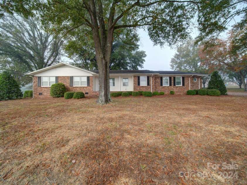 164 New York Avenue, Peachland, NC 28133.  MLS# CAR4197533, YatesRealty ID 2153. 