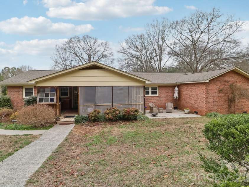 3624 Gaston Farm Road, Richburg, SC 29729.  MLS# CAR4349843, YatesRealty ID 2153. 