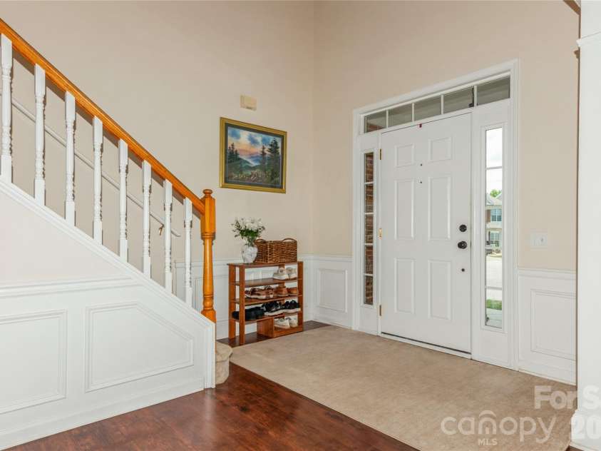 18302 Victoria Bay Drive, Cornelius, NC 28031.  MLS# CAR4367441, YatesRealty ID 21531. 
