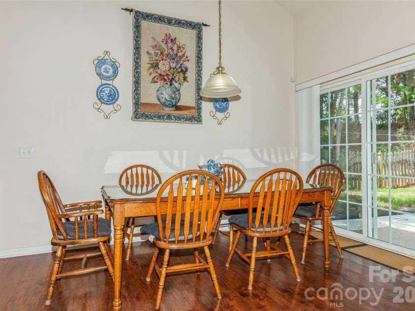18302 Victoria Bay Drive, Cornelius, NC 28031.  MLS# CAR4367441, YatesRealty ID 21531. 