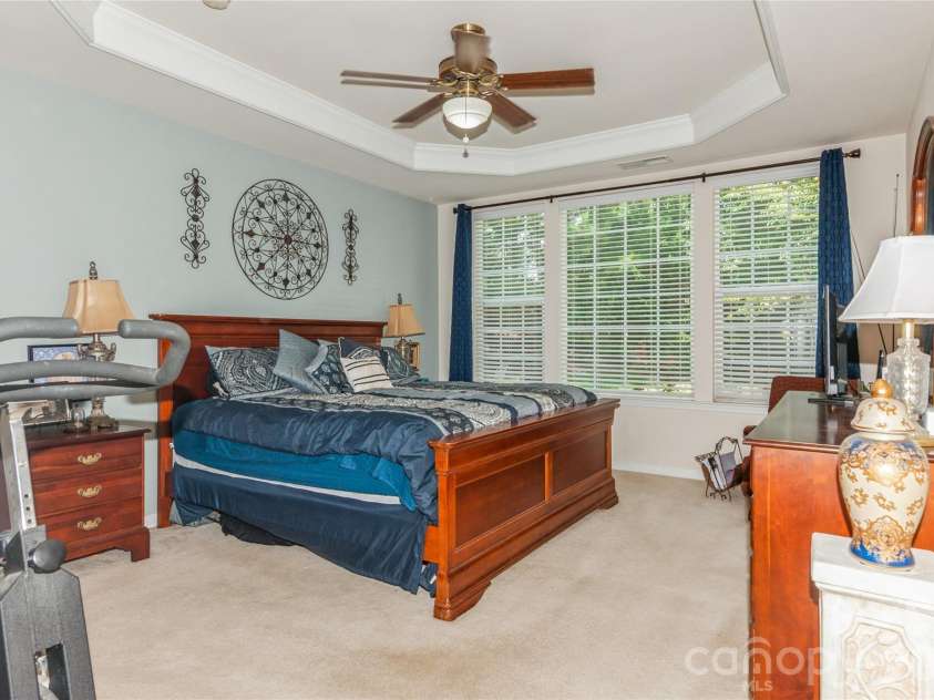 18302 Victoria Bay Drive, Cornelius, NC 28031.  MLS# CAR4367441, YatesRealty ID 21531. 