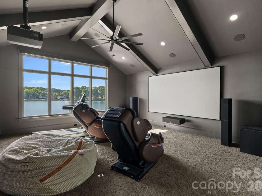 16906 Lake Shore Drive, Cornelius, NC 28031.  MLS# CAR4372542, YatesRealty ID 21532. 
