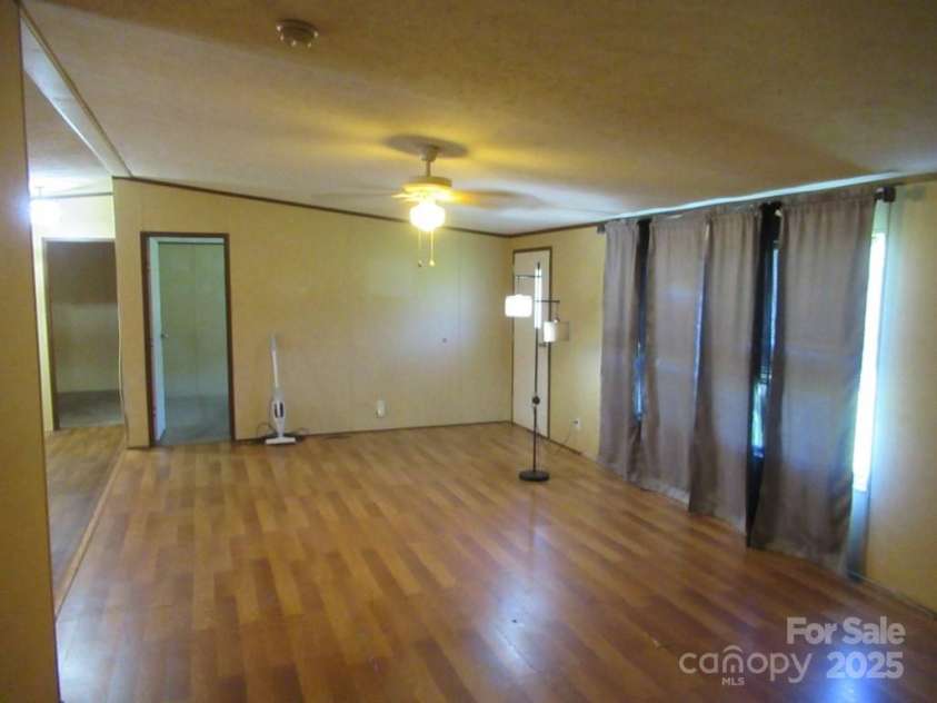 3942 Benny Shrum Lane, Maiden, NC 28650.  MLS# CAR4256481, YatesRealty ID 21532. 