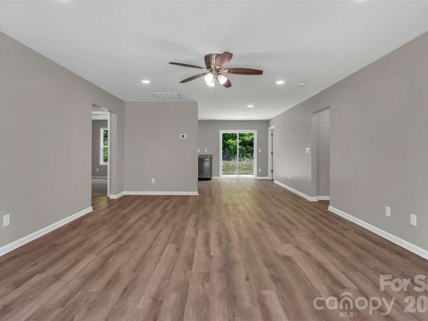 1210 Old Greenbriar Drive, Lancaster, SC 29720.  MLS# CAR4377067, YatesRealty ID 21533. 