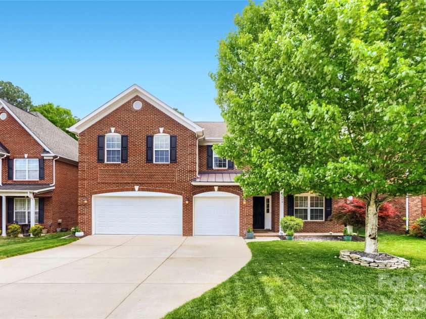 2834 Bivins Street, Davidson, NC 28036.  MLS# CAR4372824, YatesRealty ID 21534. 